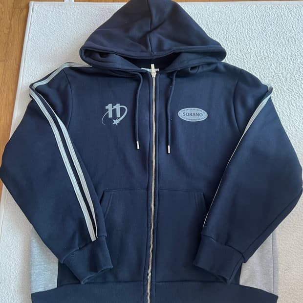 소라노 후드집업 네이비