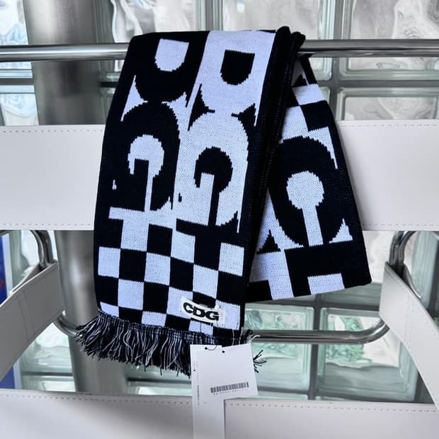 CHECK MUFFLER 체크 머플러 