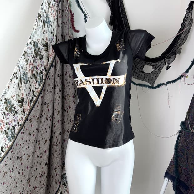 Y2k 옵시디언 디스트로이드 티