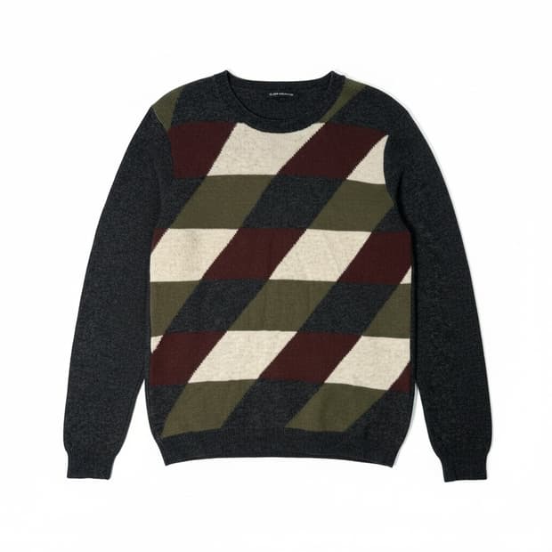 클럽모나코 다이아몬드 패턴 니트