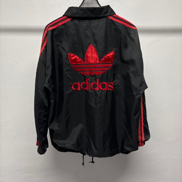 아디다스 빅로고 파이어버드 바람막이 