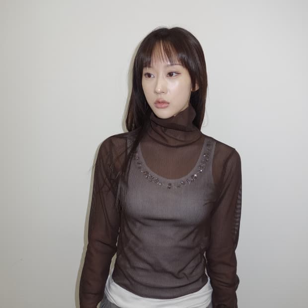 브라운 시스루 목폴라