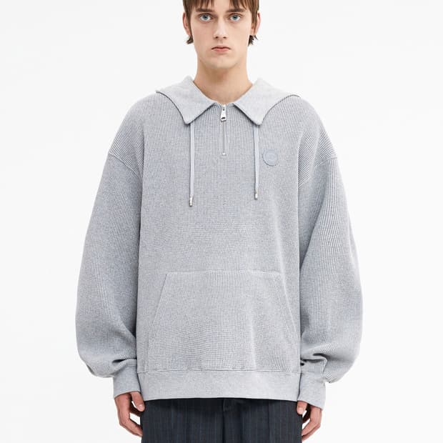 아더에러 스페릭 로고 후드티