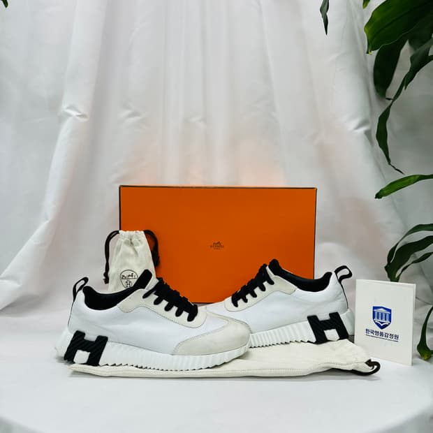 [정품] 에르메스 바운싱 화이트 코트스킨 블랑 38.5사이즈