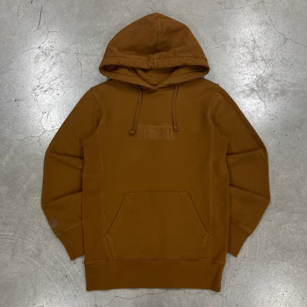 메종키츠네 x 푸마 브라운 컬러 박스 로고 후드티