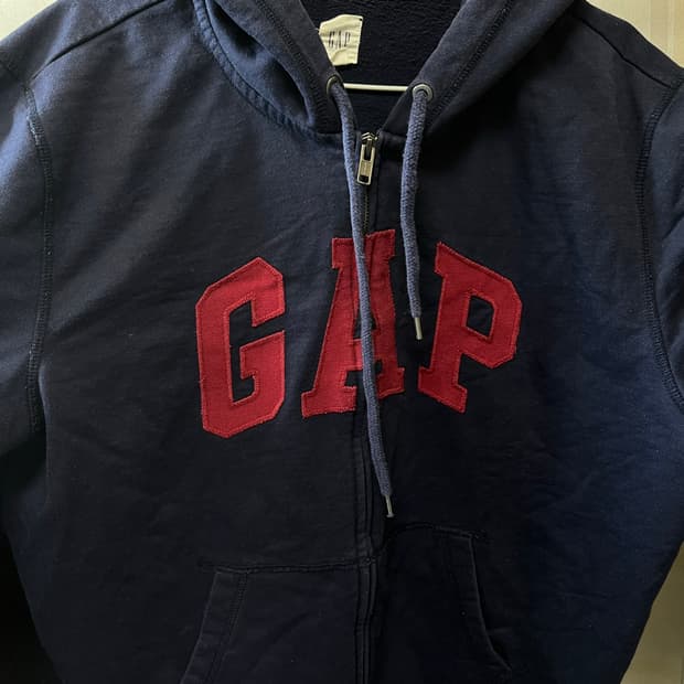갭 후드집업