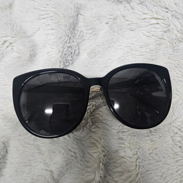 베디베로 선글라스 오버사이즈