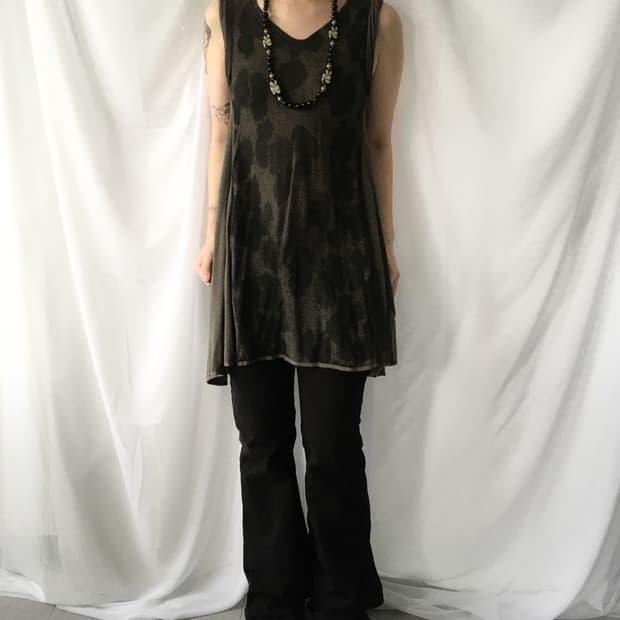 Diesel pattern unbalanced sleeveless one