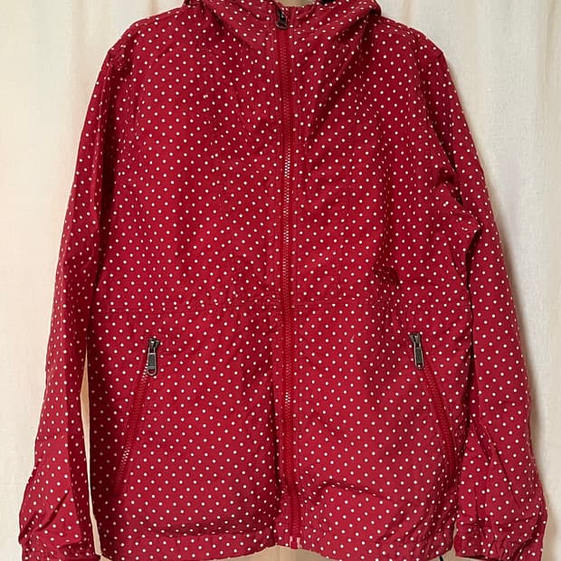 노스페이스 레드 도트 바람막이