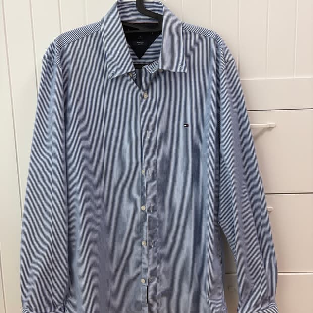 타미힐피거 네이비 블루 스트라이프 셔츠