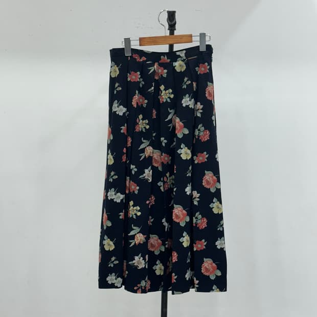 가이거 주름 스커트