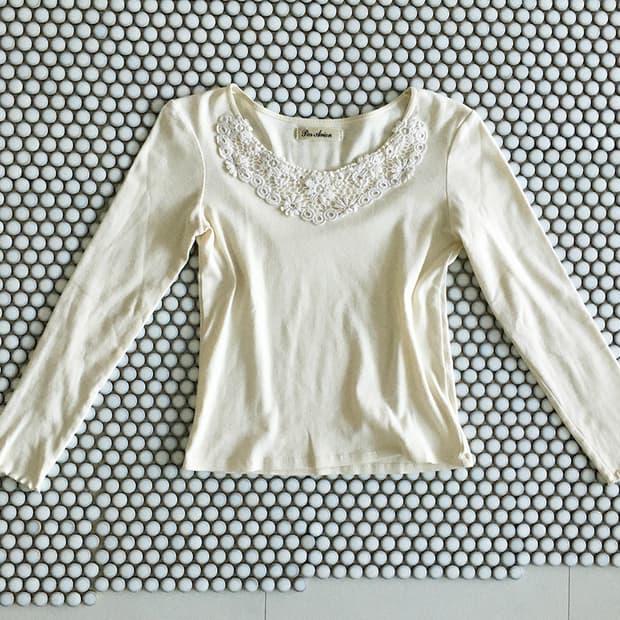 lace collar long sleeve