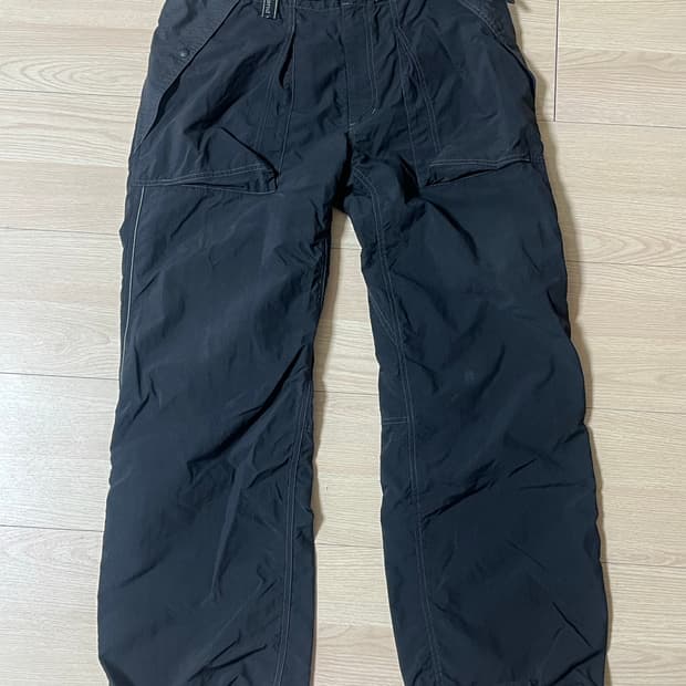 [size 4, 사용감 많음] 앤드원더 퍼텍스 팬츠