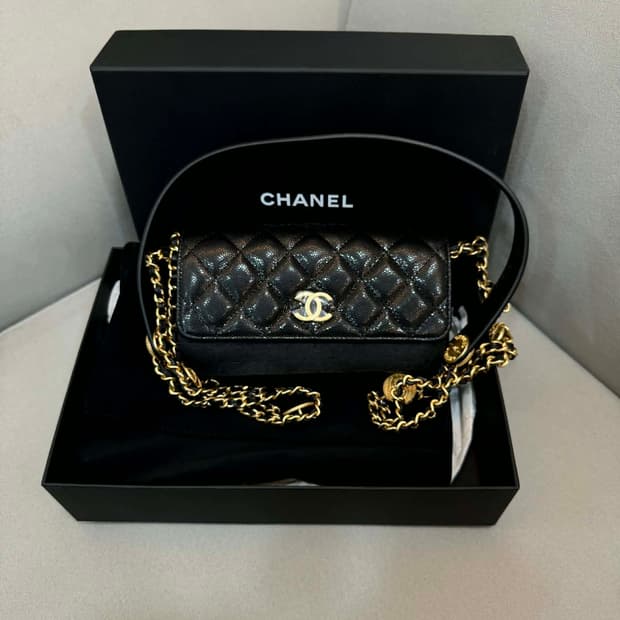 새상품급 샤넬 캐비어 골드 체인 숄더 크로스백  