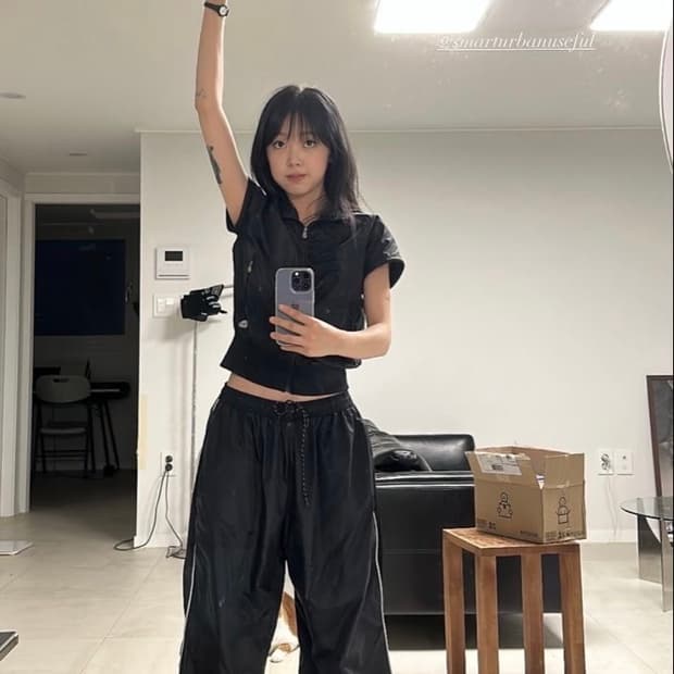 스마트어반유즈풀 코이세이오 퍼커링 윈드브레이커 블랙