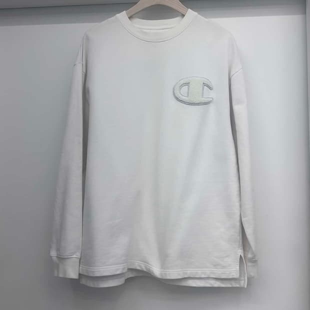 루카빈티지 챔피언 화이트 뽀글이 맨투맨