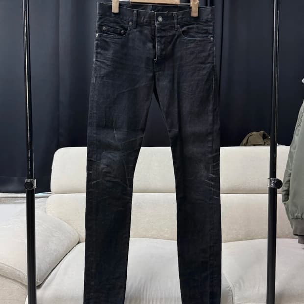 생로랑 15SS 밑단 디스진