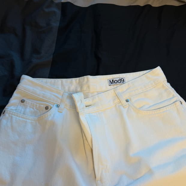 모드나인 화이트 데님 팬츠 32사이즈 MOD7ww