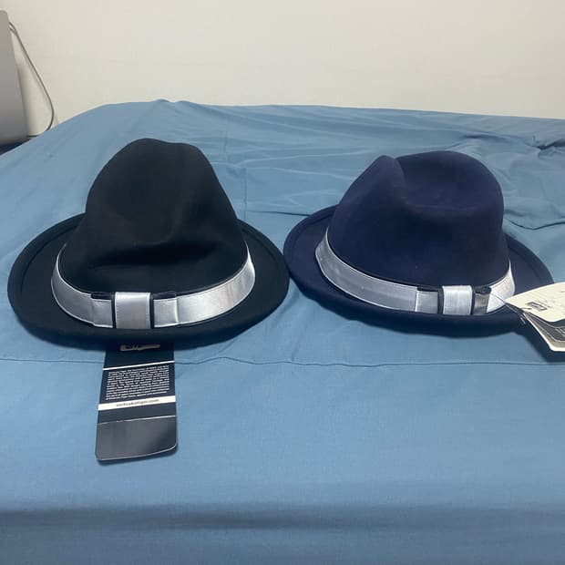 오니츠카 타이거 페도라  