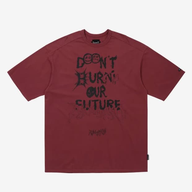 아조바이아조 DBOF Collage T-Shirt