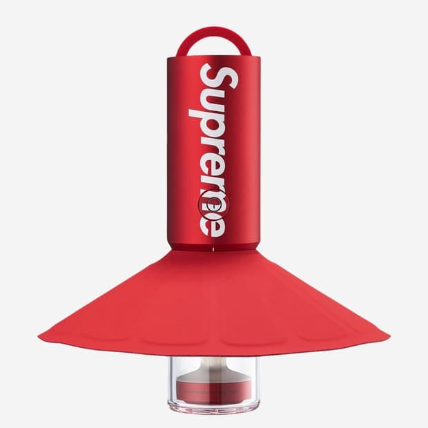 Supreme x Hoto Camp Light 슈프림 호토 캠프 라이트