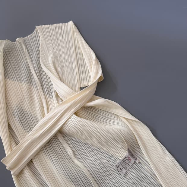 이세이미야케 플리츠플리즈 issey miyake 가디건