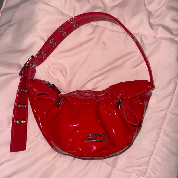 YIE YIE 이에이에 샤샤백 미니  숄더백 레드