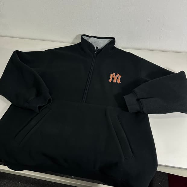 우먼FREE MLB 블랙 뉴욕양키스 후리스 반집업 맨투맨