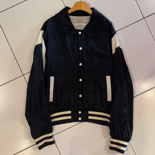 벌스데이수트 네이비 코치자켓
