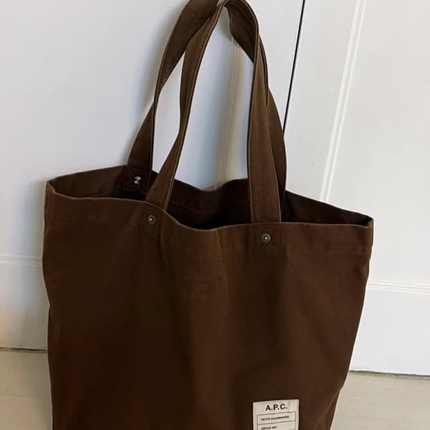 아페쎄 타이즈 캔버스 토트백 브라운 정품