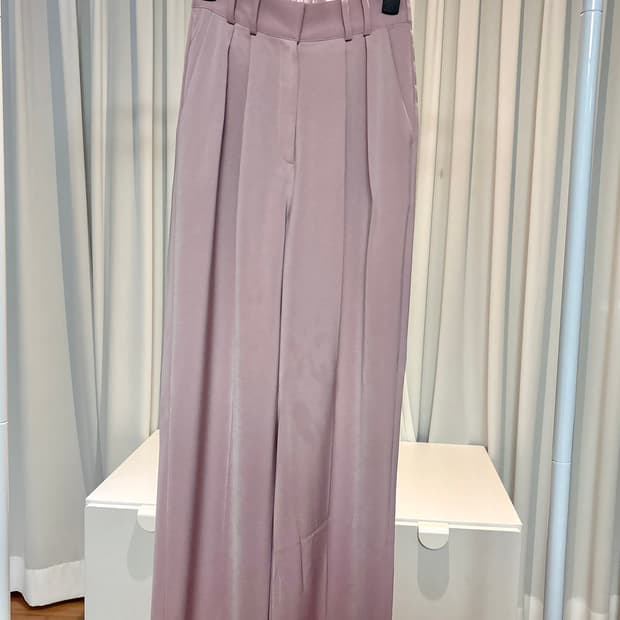 미니포에 핑크 슬랙스