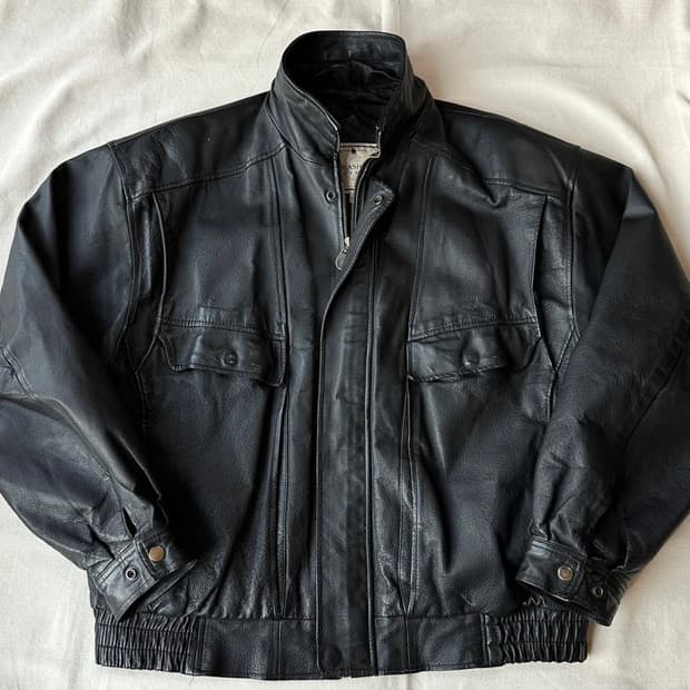 John ashford 90s 리얼레더 자켓 구해요!!