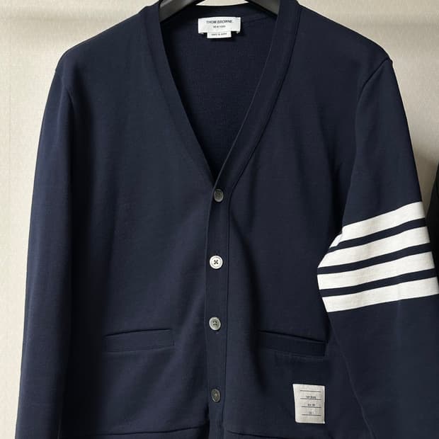 톰브라운 루프백 저지 4바 가디건