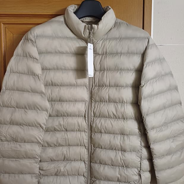 (새상품) 유니클로 경량패딩 퍼프테크 자켓