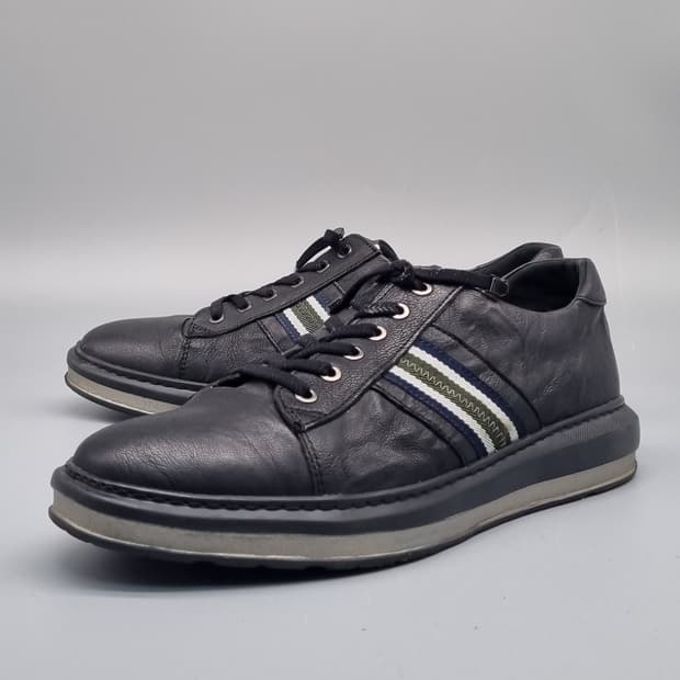 소다 레더 밴딩 남성스니커즈 275