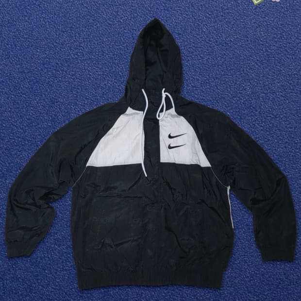 나이키 더블스우시 바람막이 XL