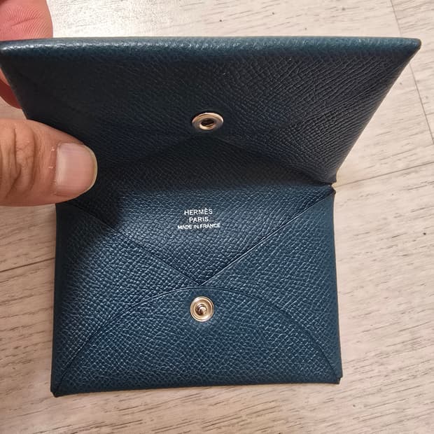 (정품) 에르메스 칼비 카드지갑 (명품 남자 여자 반지갑 케이스)