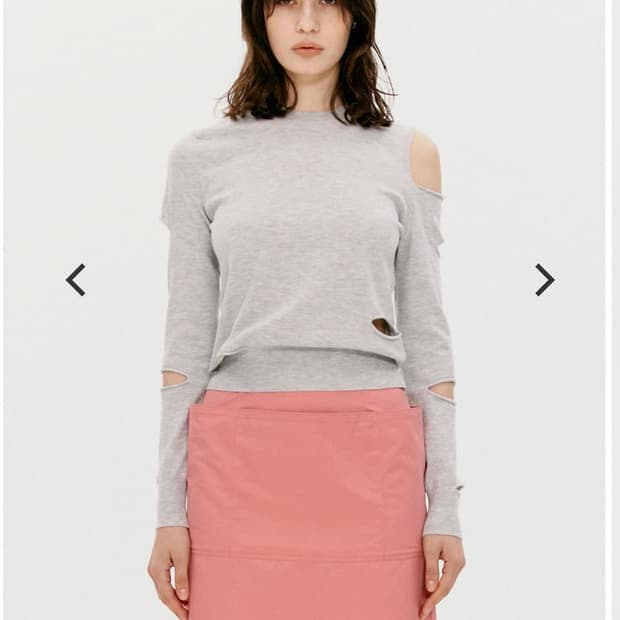 더오픈프로덕트 YY 컷아웃 스웨터 그레이