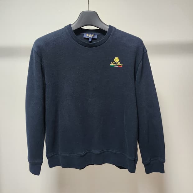 로로피아나 여성 맨투맨
사이즈 L / 사용감 적음