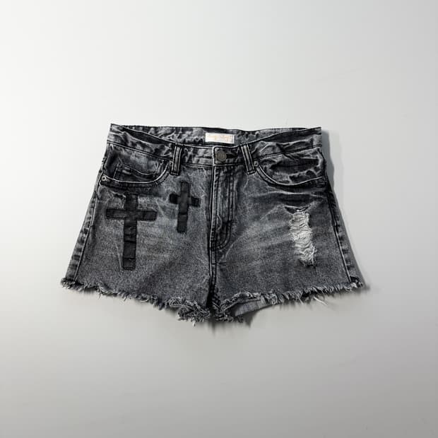 크로스 패치 데님 쇼츠
