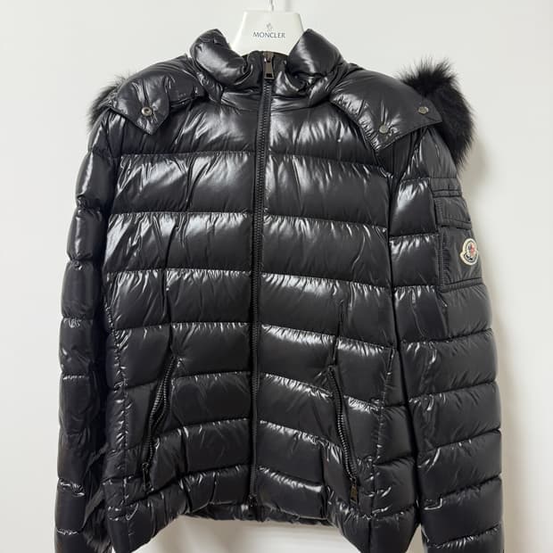 A급)몽클레어 바디퍼 패딩 북극여우 퍼 3사이즈(영수증 포함)