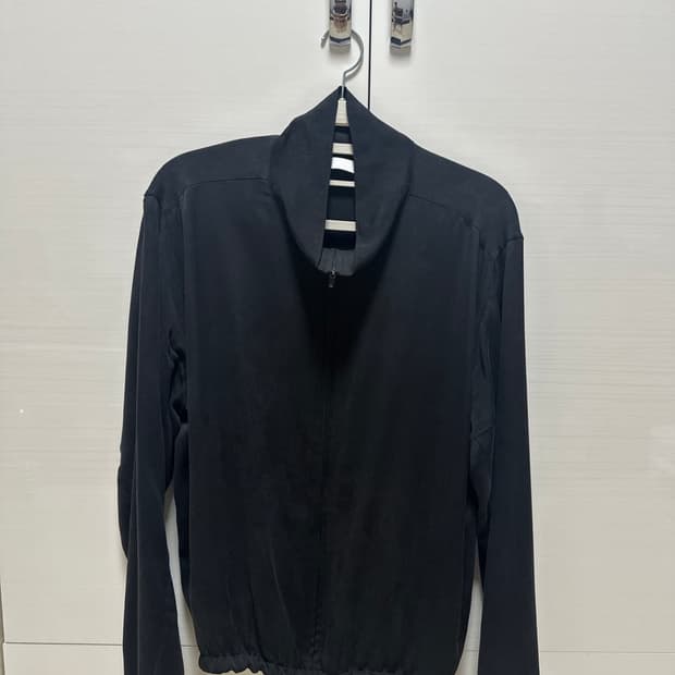 les 큐프라 집업