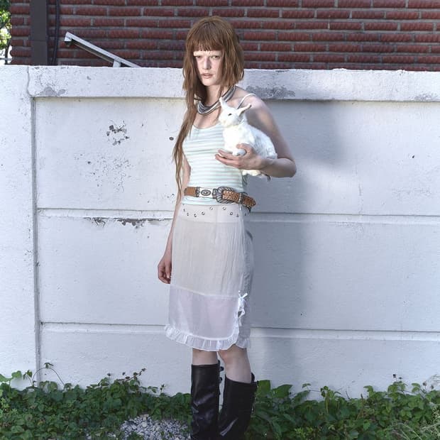  데어드 EYELET RUFFLE SKIRT