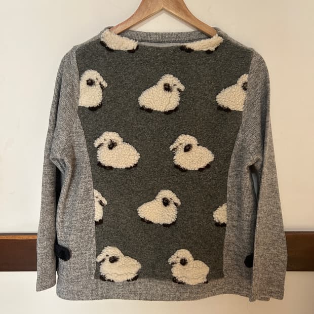 복슬 양 티셔츠