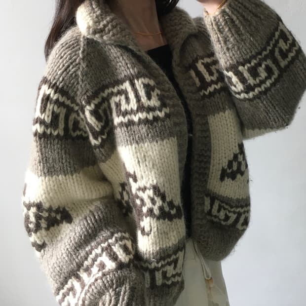 코위찬 노르딕 니트가디건