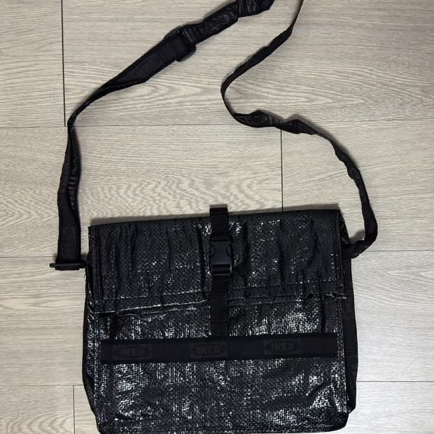 IKEA 이케아 메신저백 OBEGRANSAD 블랙