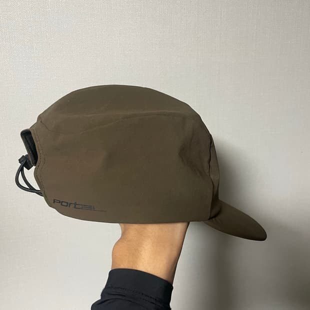 Portal Radius cap Slate black