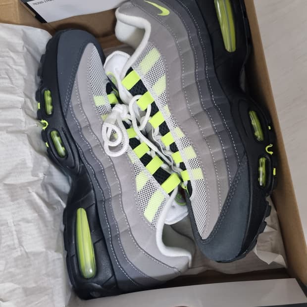 나이키 에어맥스 95 OG 네온 280 새상품 (박스포함)