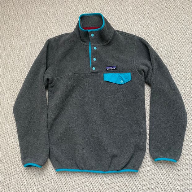 파타고니아 신칠라 풀오버 니켈민트 색상 