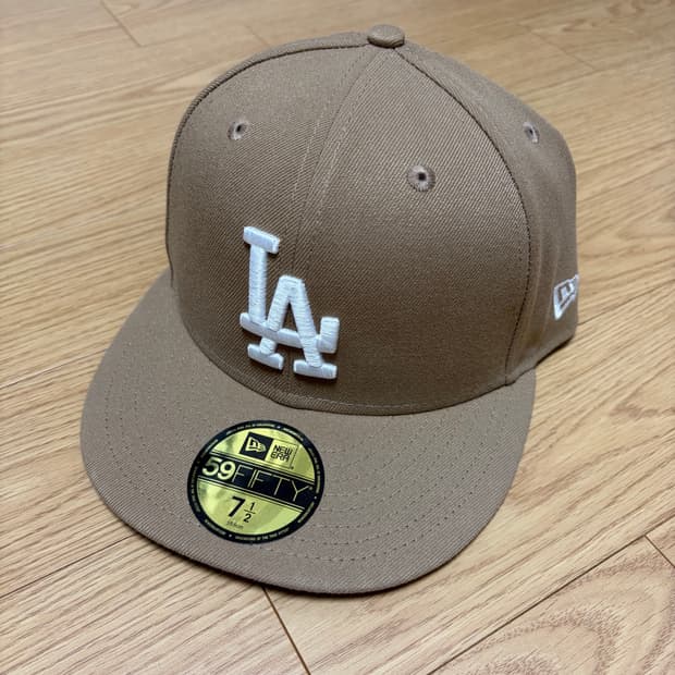 뉴에라 스냅백 라이트브라운